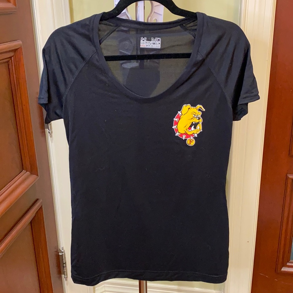 Black tshirt
